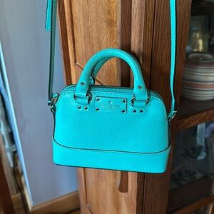 NWOT teal Kate spade bag perfect for spring/summer